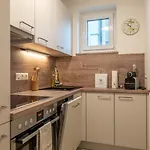 Apartment Deluxe By In One *