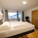 Deluxe By In One * Kaprun