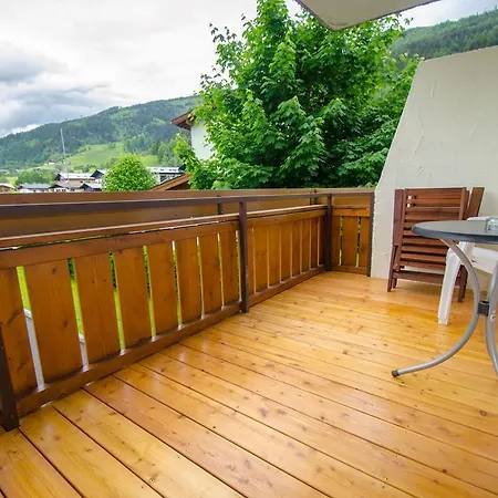 Deluxe By In One Kaprun