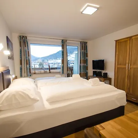 Deluxe By In One * Kaprun